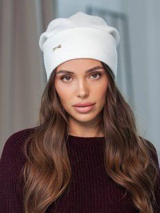Шапка теплая Charlotte из кашемира с двойным отворотом белая фото