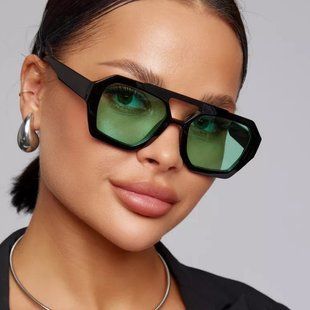 Солнцезащитные очки шестигранные Charming зеленые с черным фото