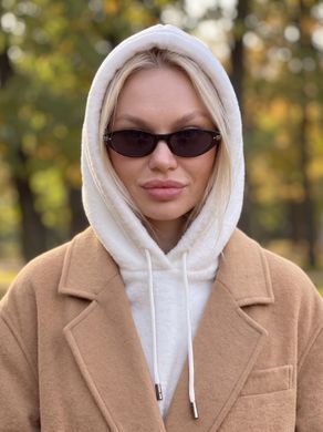 Женский капор Sheepskin из экомеха и воротником молочный фото