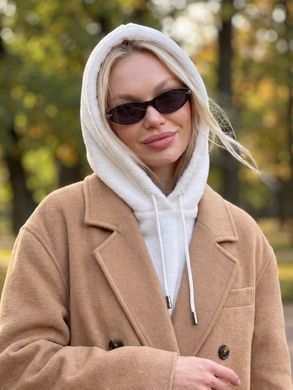 Женский капор Sheepskin из экомеха и воротником молочный фото