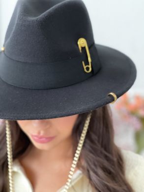 Шляпа женская Федора Calabria с металлическим декором и цепочкой черная фото
