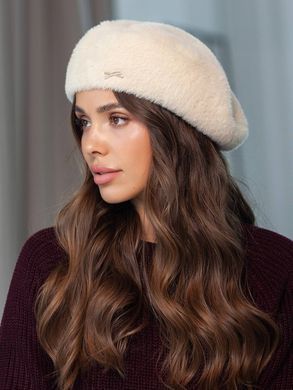 Женский берет Alpaca из экомеха бежевый фото