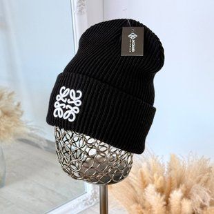 Шапка унісекс Knitted Loewe з відворотом чорна фото