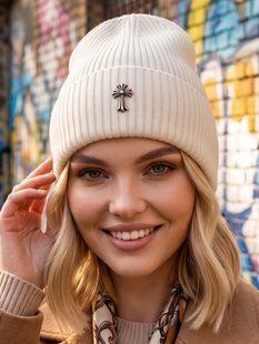 Шапка унисекс Chrome Hearts Ribbed тонкая демисезон с отворотом молочная (айвори) фото
