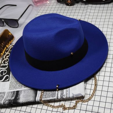 Шляпа женская Федора Calabria с металлическим декором и цепочкой синяя (электрик) фото