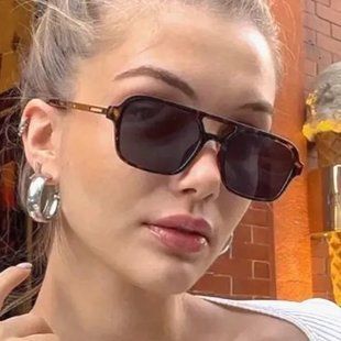 Сонцезахисні окуляри авіатор Celebrity з металевим завушником леопардові чорні фото