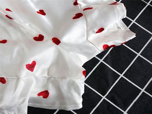 Жіноча піжама Love атласна: топ та шорти біла фото