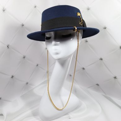 Шляпа женская Канотье Calabria с металлическим декором и цепочкой темно-синяя фото
