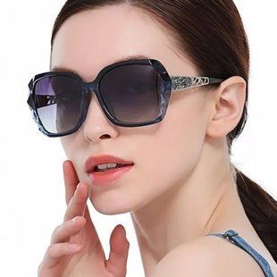 Солнцезащитные очки с камнями Faceted черные фото